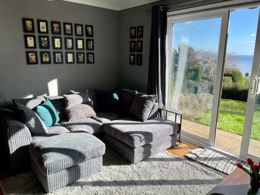 Stunning Charmouth Property With Bay Views! ภายนอก รูปภาพ