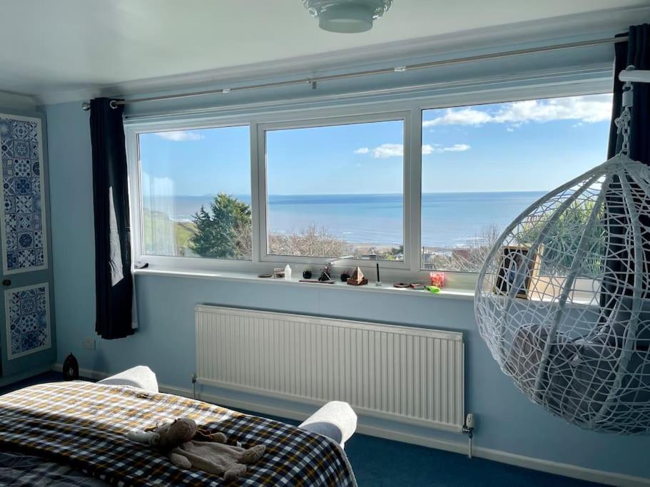 Stunning Charmouth Property With Bay Views! ภายนอก รูปภาพ