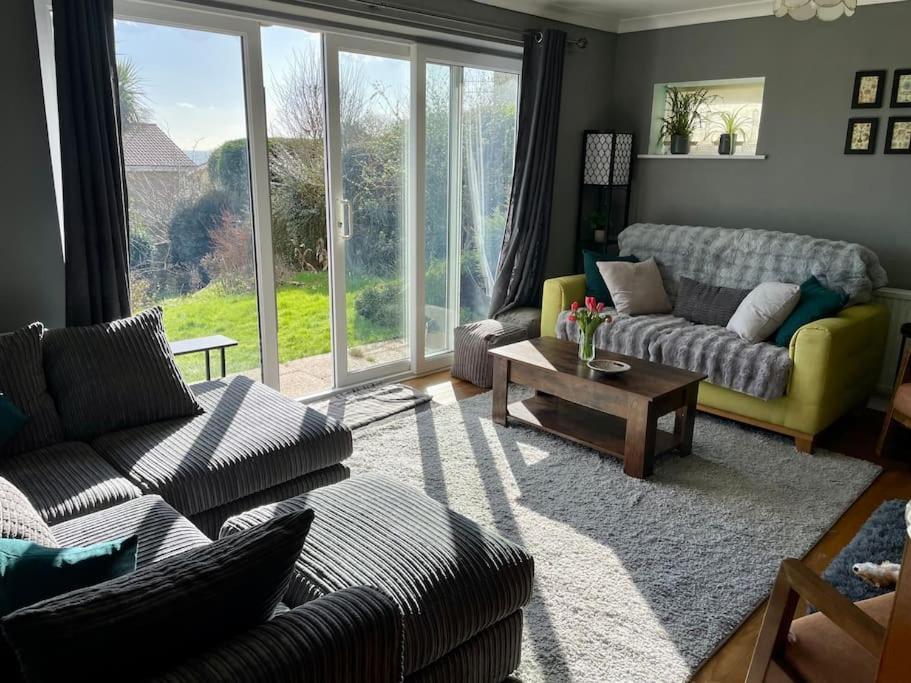 Stunning Charmouth Property With Bay Views! ภายนอก รูปภาพ