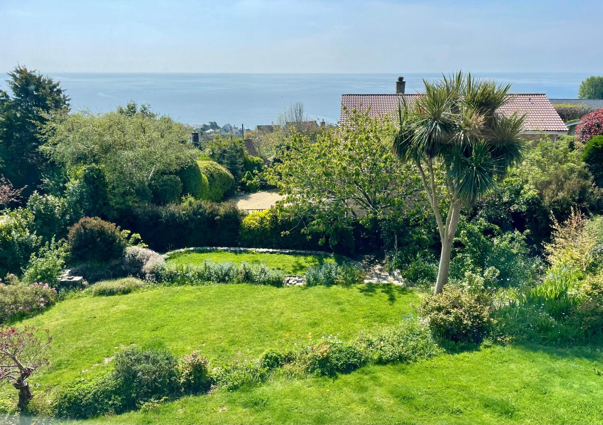 Stunning Charmouth Property With Bay Views! ภายนอก รูปภาพ
