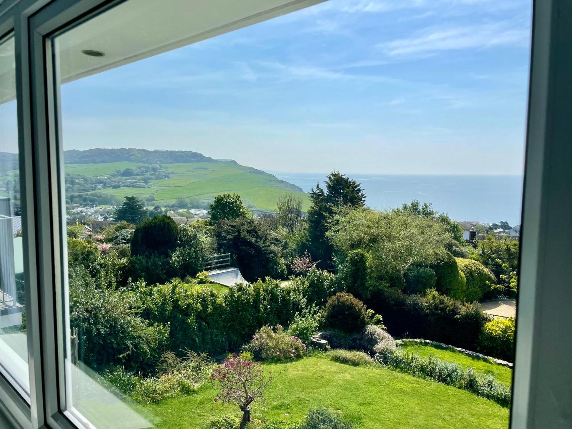 Stunning Charmouth Property With Bay Views! ภายนอก รูปภาพ