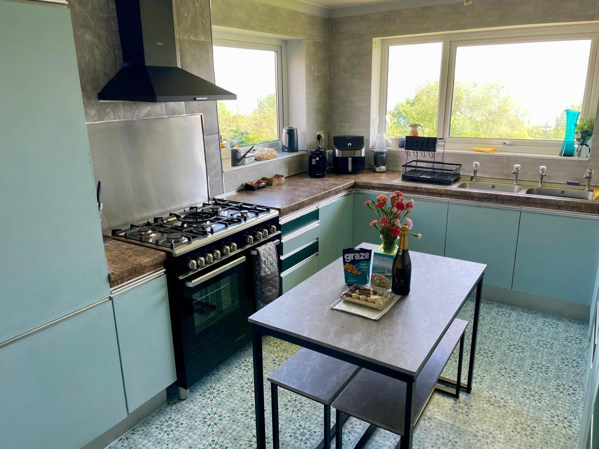 Stunning Charmouth Property With Bay Views! ภายนอก รูปภาพ